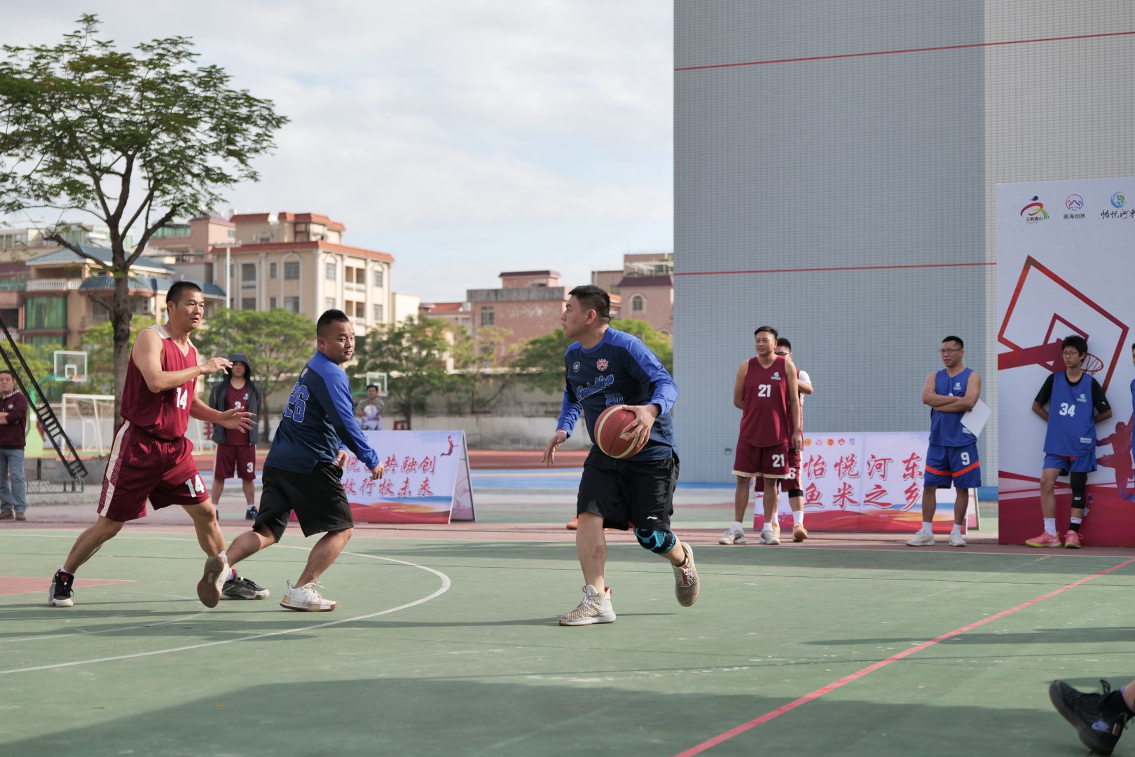 01452038-opq4222556078